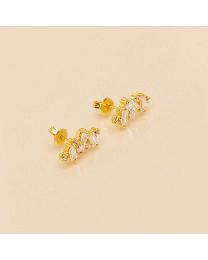 Une a Une Crystal Earrings - Crystal