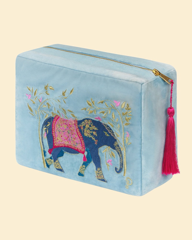 Powder Velvet Washbag - Elephant