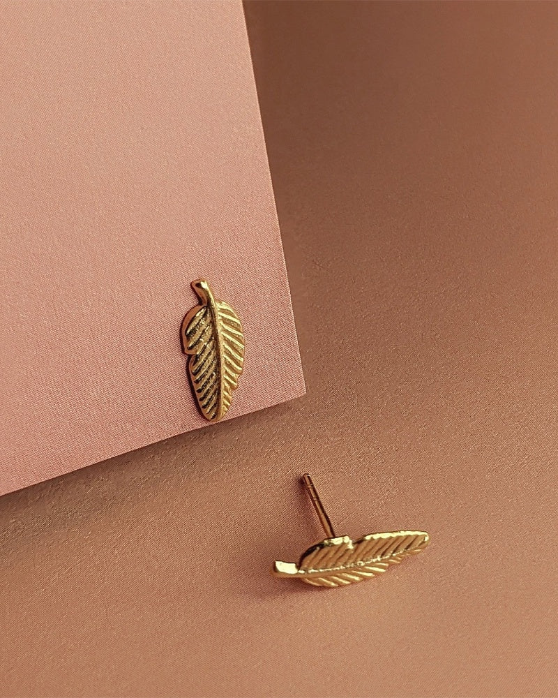 Vurchoo Earrings - Uganda (Gold Feather Studs)