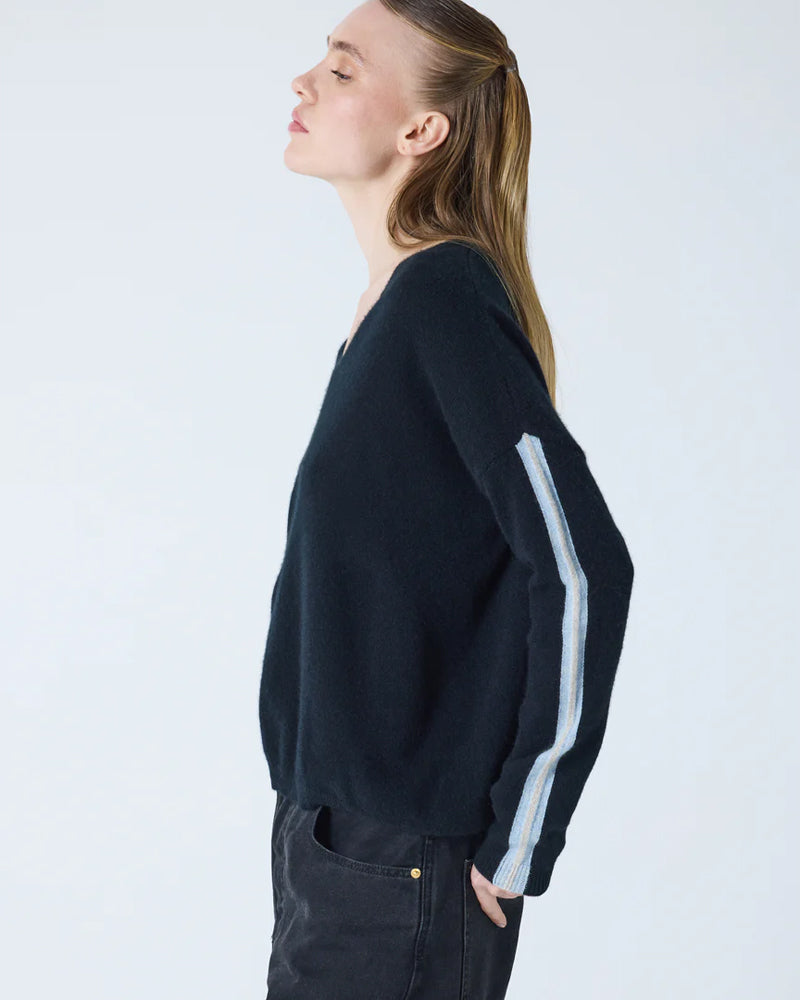 Absolut Cashmere Alexia Jumper - Black
