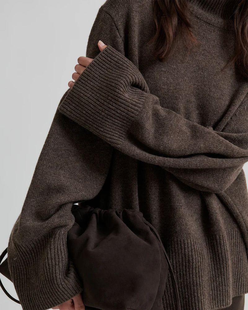 Second Female Alpha Knit - Delicioso