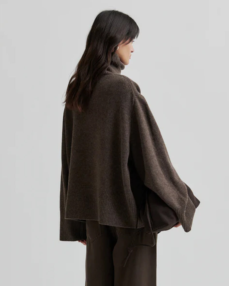 Second Female Alpha Knit - Delicioso