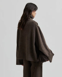 Second Female Alpha Knit - Delicioso